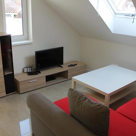 Apartmany Pri Auparku Piest'any Ngoại thất bức ảnh