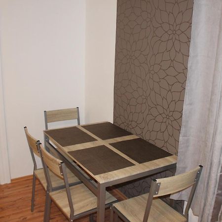 Apartmany Pri Auparku Piest'any Ngoại thất bức ảnh