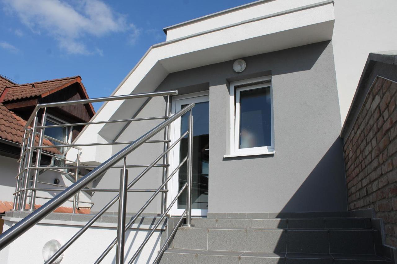 Apartmany Pri Auparku Piest'any Ngoại thất bức ảnh