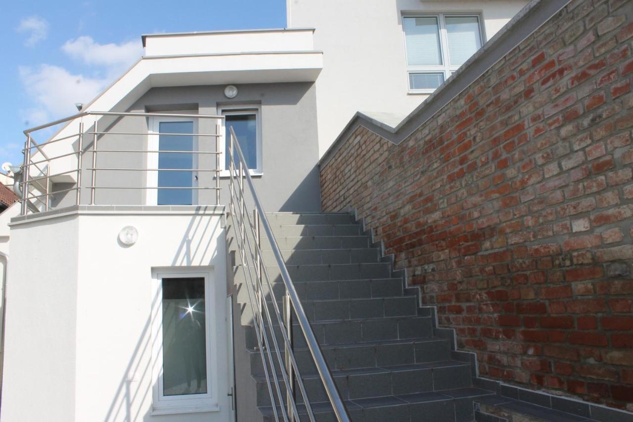 Apartmany Pri Auparku Piest'any Ngoại thất bức ảnh