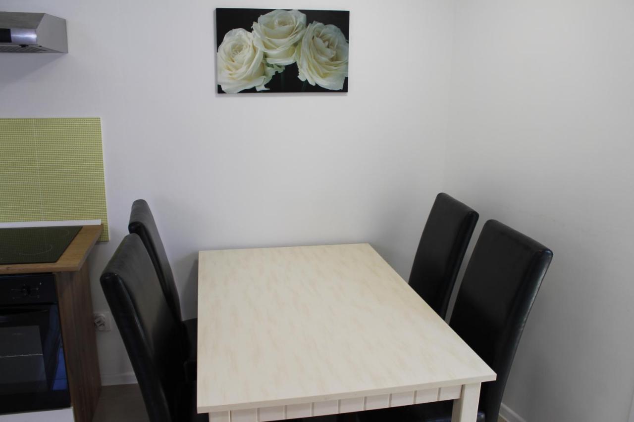 Apartmany Pri Auparku Piest'any Ngoại thất bức ảnh