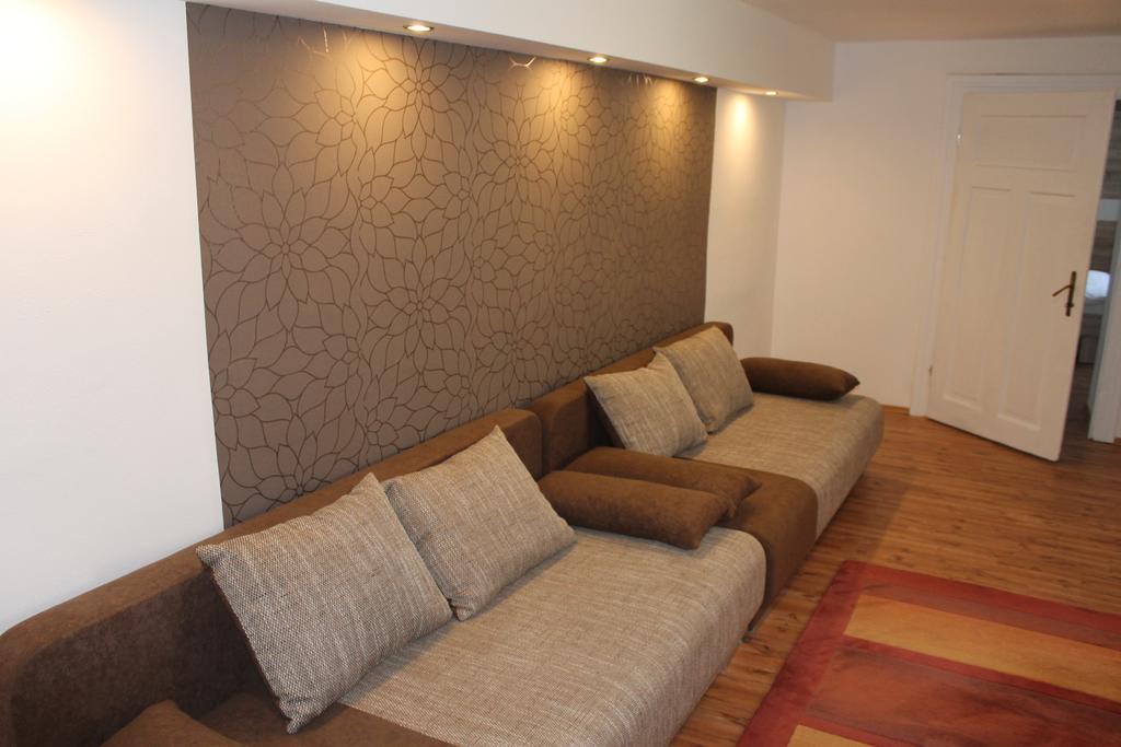 Apartmany Pri Auparku Piest'any Ngoại thất bức ảnh