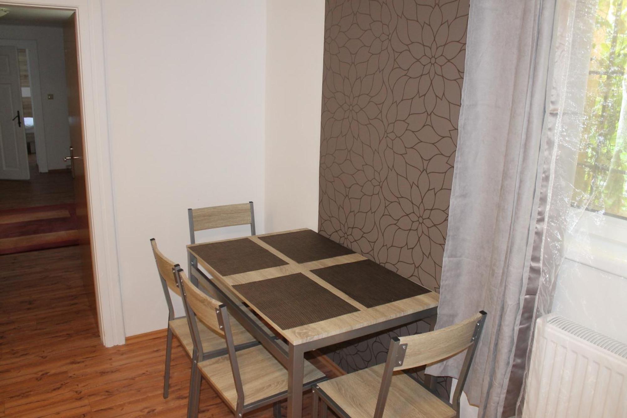 Apartmany Pri Auparku Piest'any Ngoại thất bức ảnh