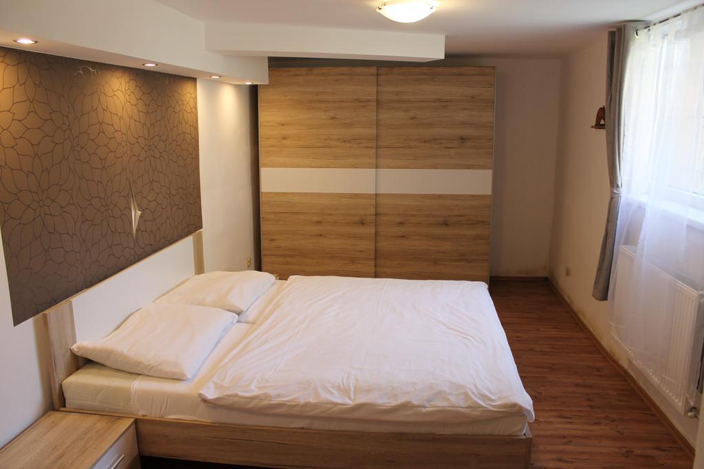 Apartmany Pri Auparku Piest'any Ngoại thất bức ảnh