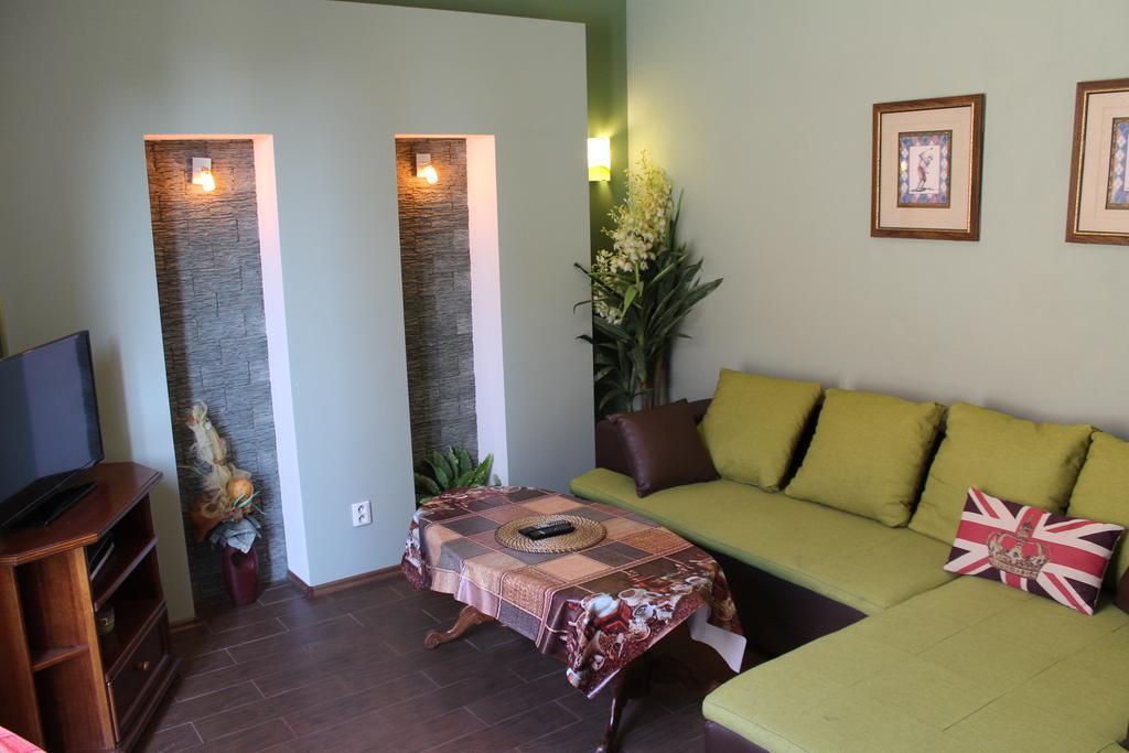 Apartmany Pri Auparku Piest'any Ngoại thất bức ảnh