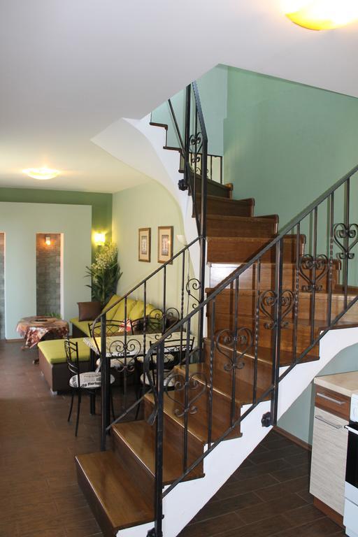 Apartmany Pri Auparku Piest'any Ngoại thất bức ảnh